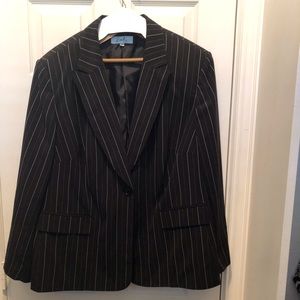 Women’s blazer and pants